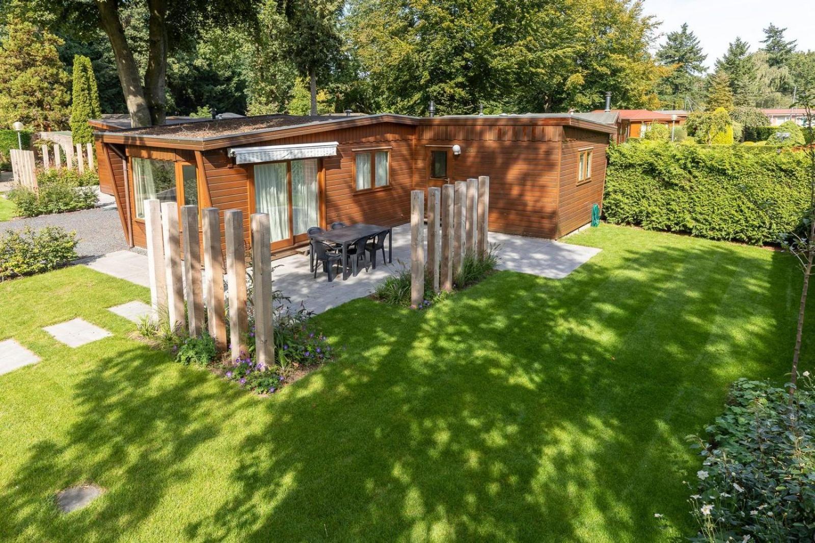 Bungalowpark Het Verscholen Dorp ハルデルウェイク エクステリア 写真